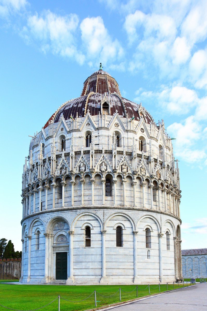 Il Battistero di San Giovanni è il più grande d'Italia.