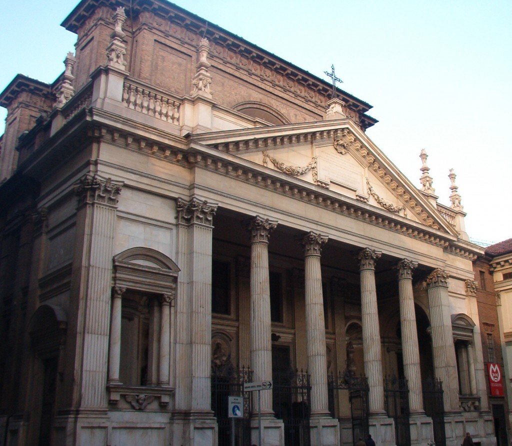 La facciata della Chiesa di San Filippo Neri, Torino