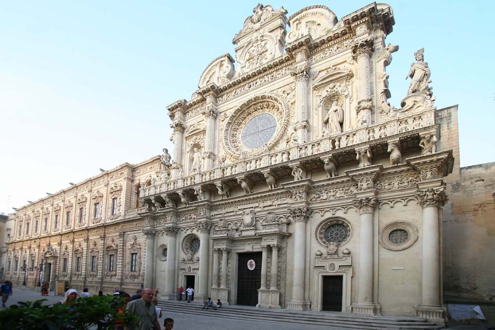 Lecce-basilica-di-Santa-Croce