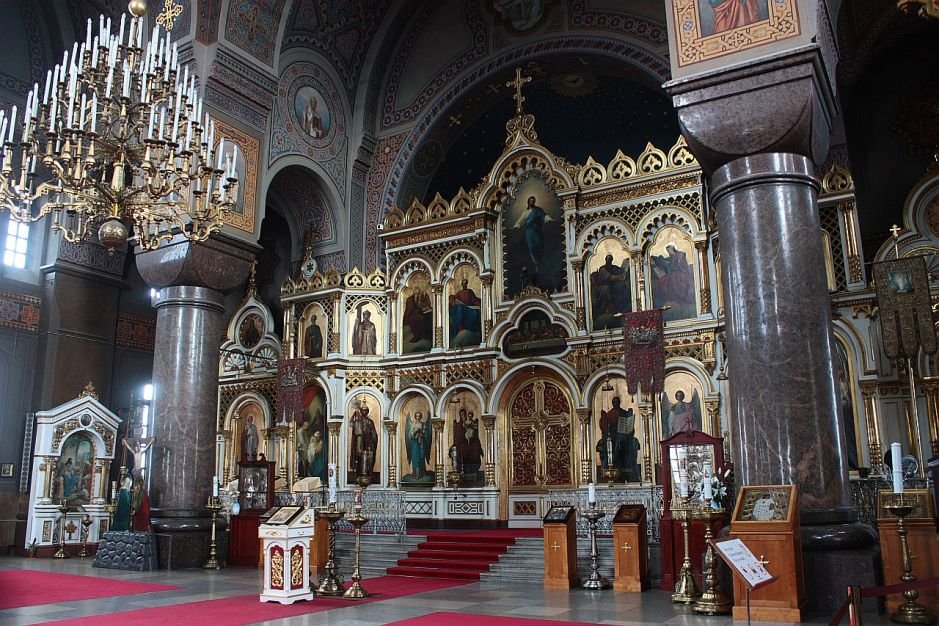 Liconostasi-della-Uspenski-la-cattedrale-ortodossa-di-Helsinki-©-Andrea-Lessona-940x626