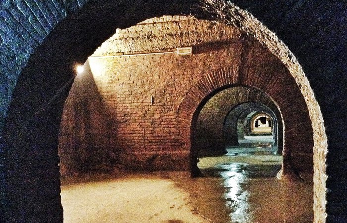 Le Cisterne Romane di Fermo, viste dall'interno del complesso. Un monumentale esempio della sapienza architettonica romana