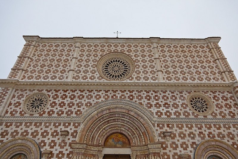 l'aquila-basilica-di-santa-maria-di-collemaggio-2