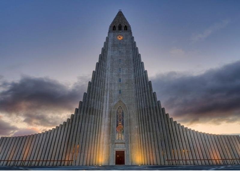Hallgrímskirkja a Reykjavik