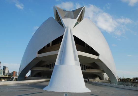 valencia-città-arti-e-scienze-palazzo-delle-arti.jpg
