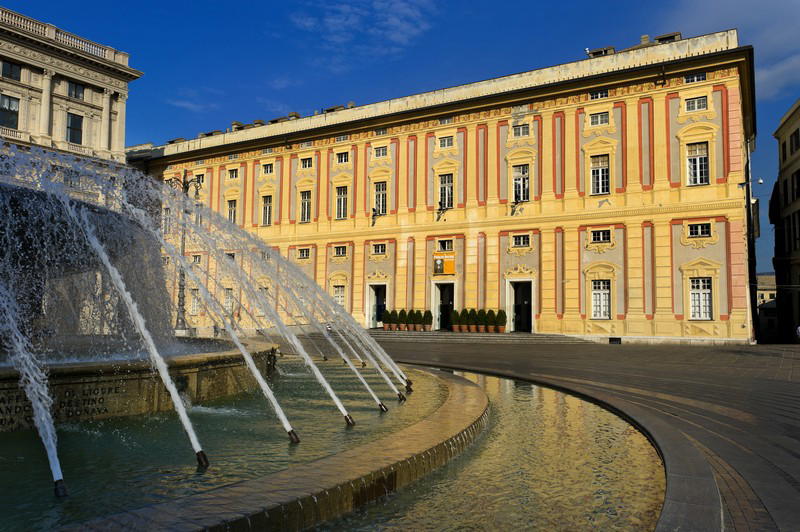 Piazza De Ferrari a Genova