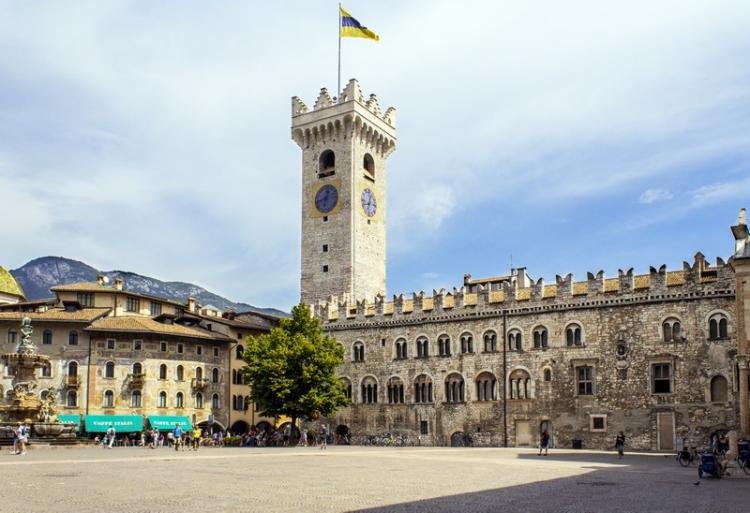 Piazza del Duomo a Trento