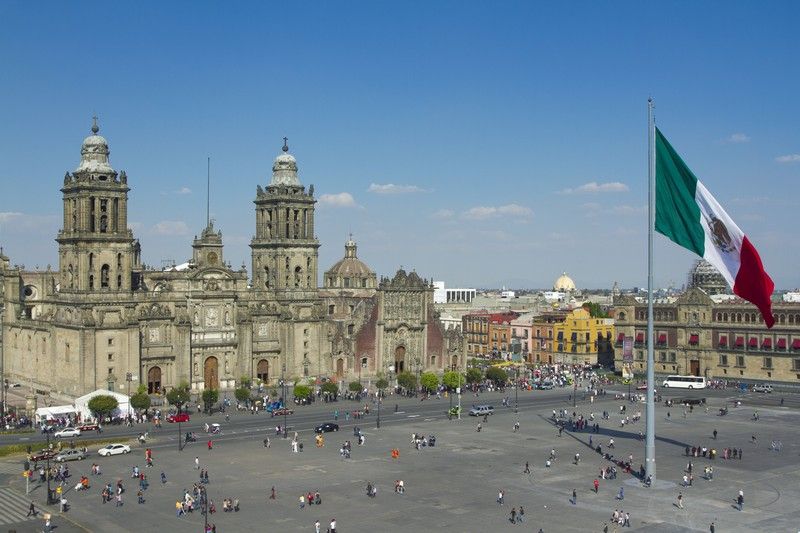 Plaza de la Constitucion (El Zocalo) a Città del Messico