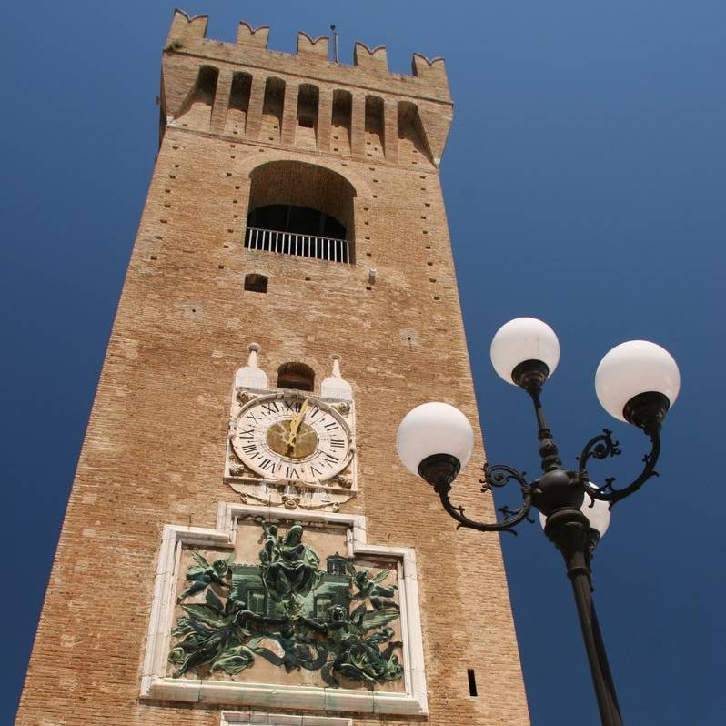 Recanati, Macerata, la torre civica