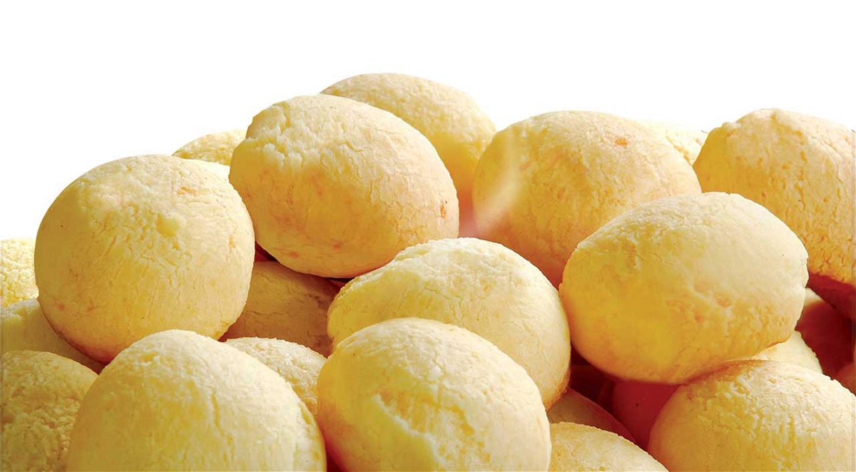 Pao de quijo, un tipico piatto che viene servito in tutte le tavole brasiliane a base di pane con formaggio