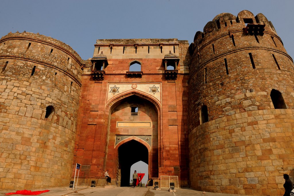 Il portale d'ingresso del Purana Qila di Nuova Delhi