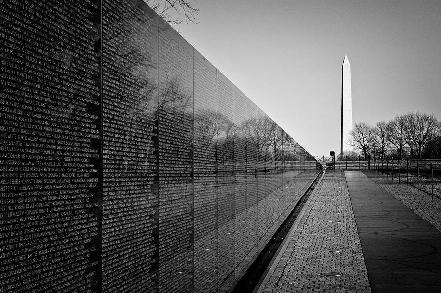 the-vietnam-veterans-memorial-washington-dc-ilker-goksen