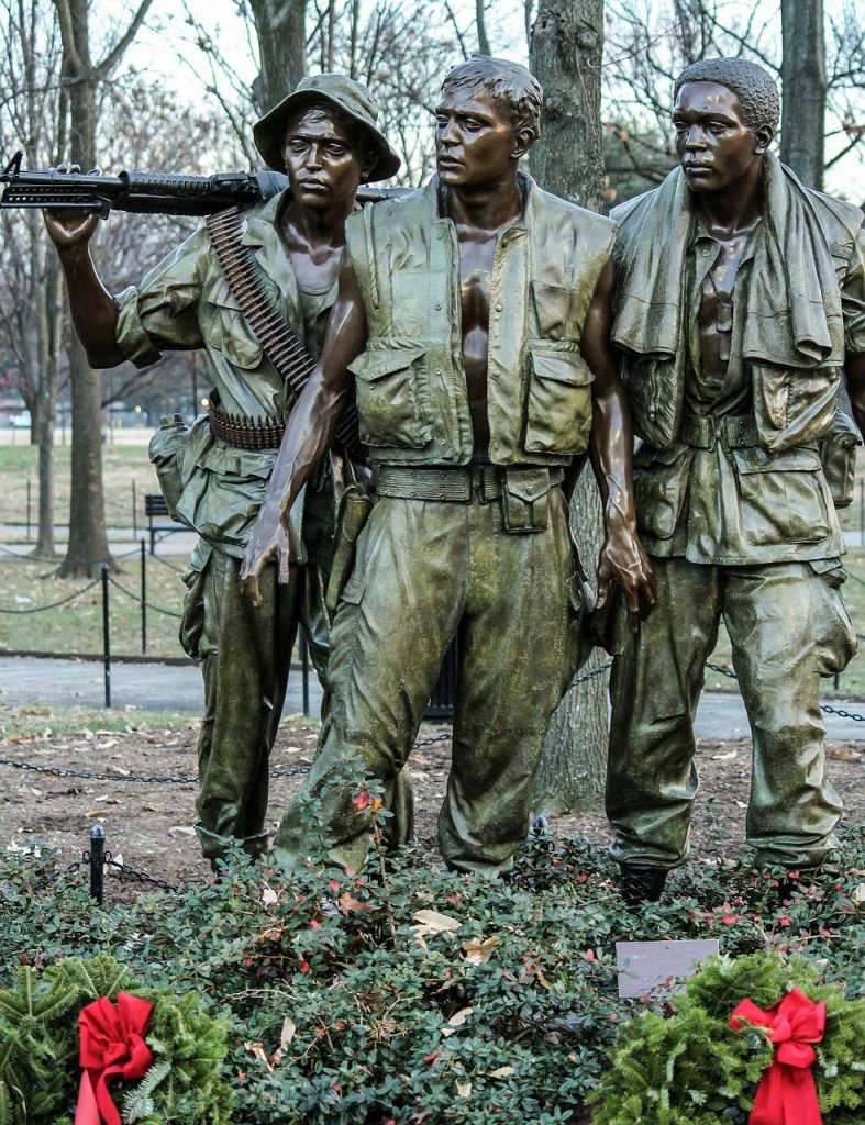 vietnam-soldiers-memorial-232532_1280
