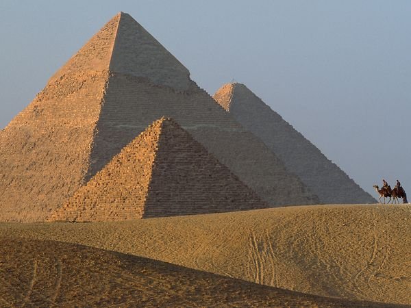 Le grandi piramidi di Giza