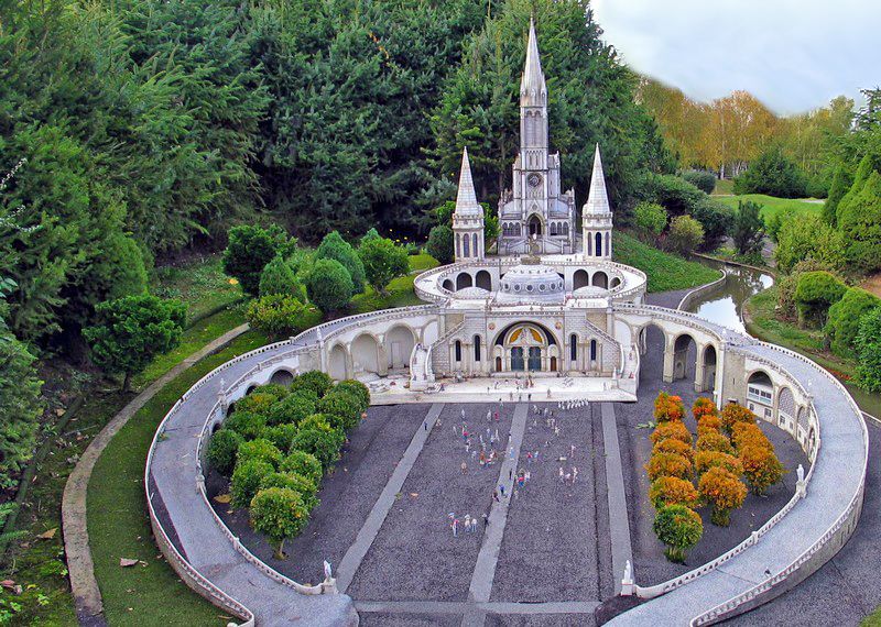 Lourdes