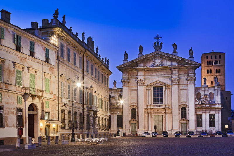 Cattedrale di San Pietro Apostolo a Mantova