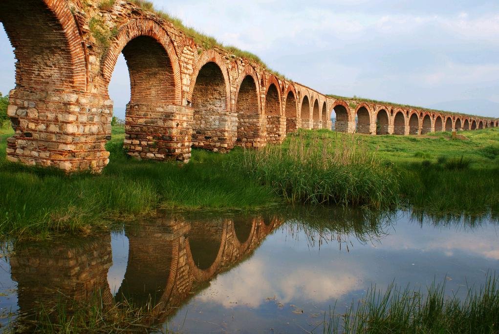 Macedonia L'acquedotto romano a Skopje