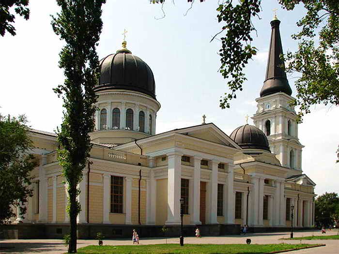 Odessa-Ucraina-Cathedral-of-Transfigurationjpg