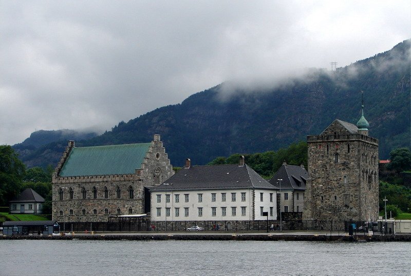 bergen-bergenhuss-fortress