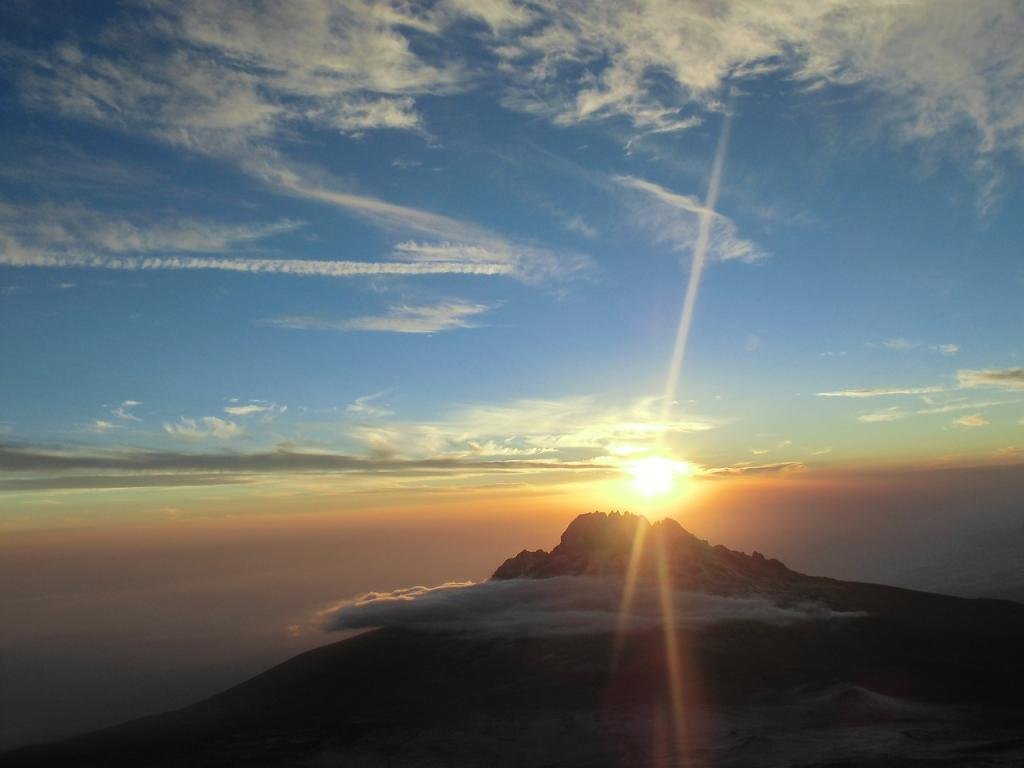 kilimanjaro-574299_1280