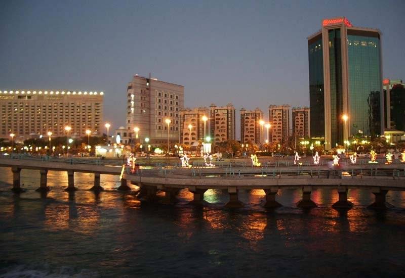 una vista di Jedda dal suo porto