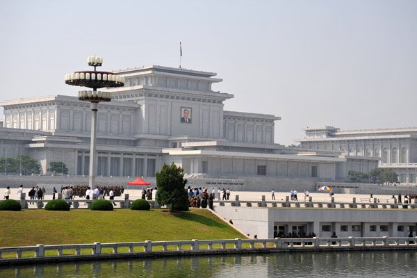 pyongyang-palazzo-del-sole-di-kumsusan