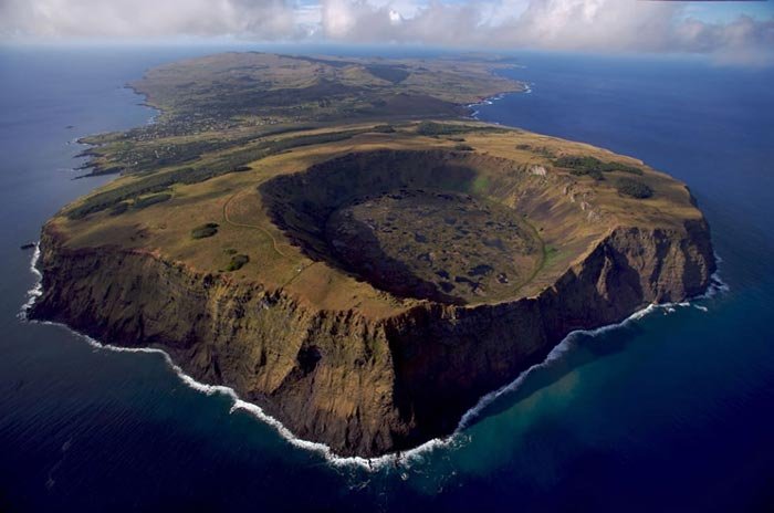 vulcano-rano-raraku-isola-di-pasqua-cile