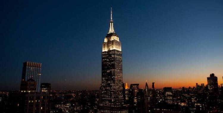 Empire State Building di New York