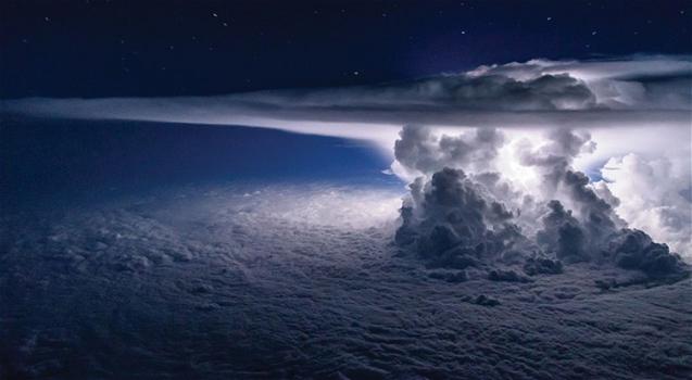 I cieli tempestosi del pilota e fotografo Santiago Borja Lopez