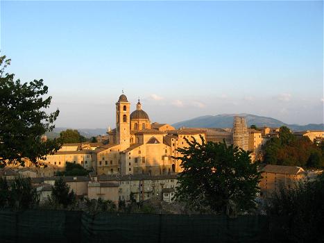 Visita alla città medievale di Urbino in tre giorni