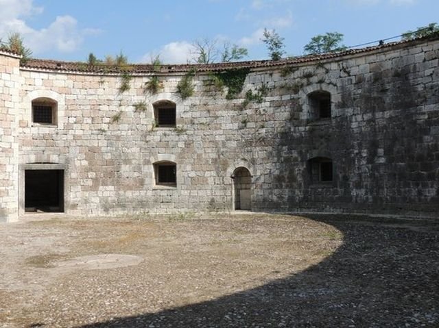 L'interno del Forte Ardietti, una delle attrazioni principali di Peschiera del Garda