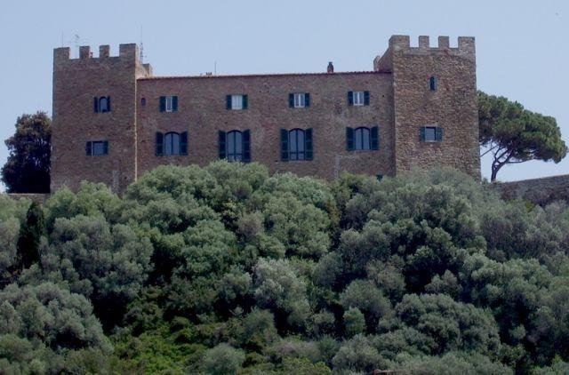 Il Castello di Castiglione della Pescaia, chiuso al pubblico