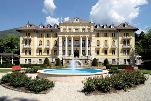 Il Grand Hotel Imperial di Levico Terme, situato all'interno del Parco Termale