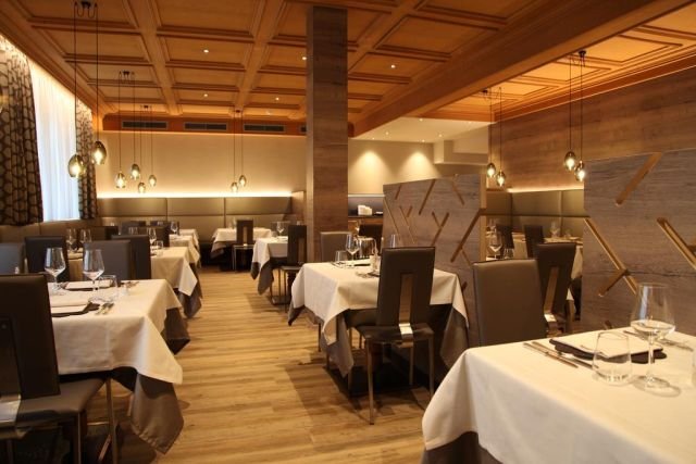 Il ristorante dell'Hotel Ancora, albergo a 4 stelle al centro di Predazzo