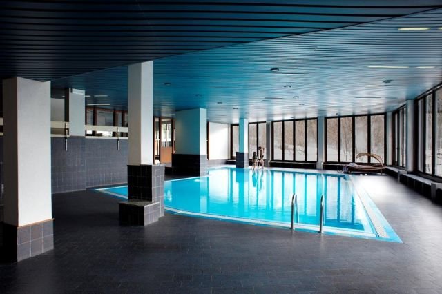 La piscina del centro benessere dell'Hotel Mirella