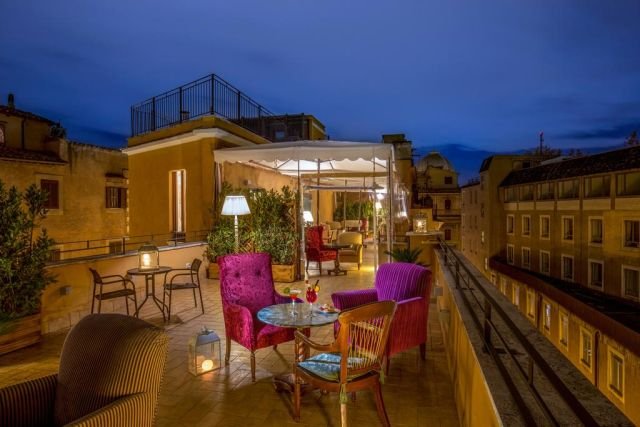 La terrazza panoramica dell'Hotel Monte Cenci