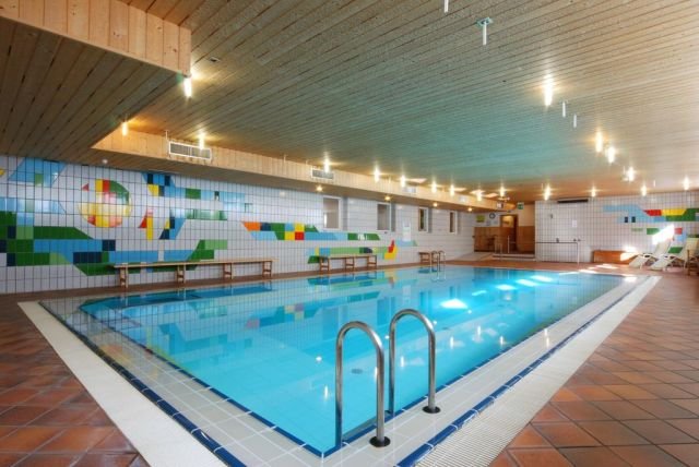 La piscina dello Sport Hotel Pampeago