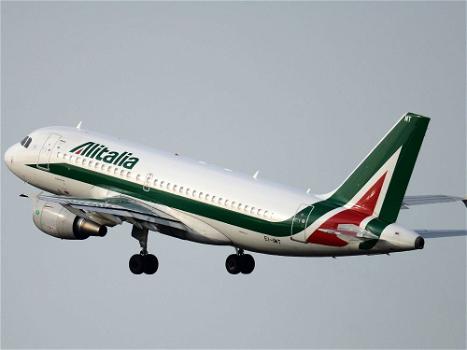 Bagaglio a mano Alitalia: misure, peso e  regole da seguire