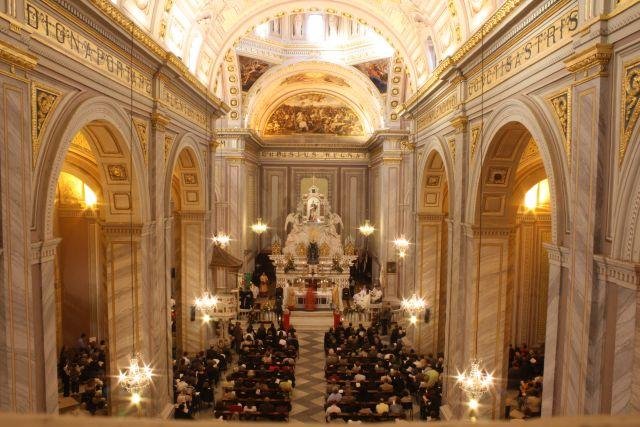 I meravigliosi interni della Basilica di Sant'Elena