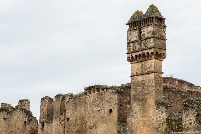 Il Castello di San Mauro, in evidente stato di abbandono
