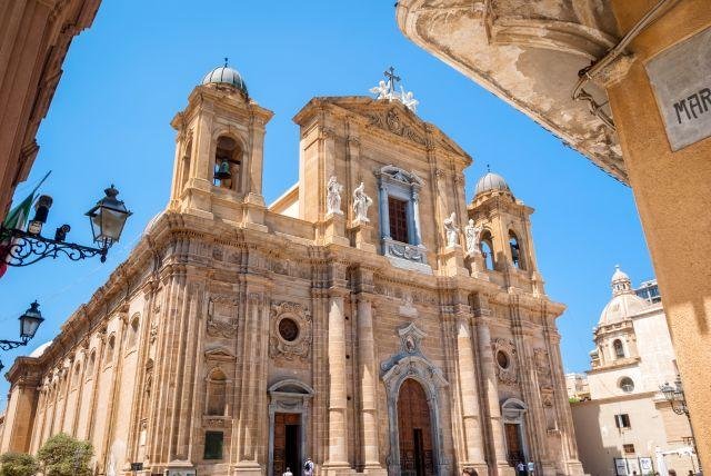 Il Duomo (o Chiesa Madre) di Marsala, il principale monumento della località siciliana