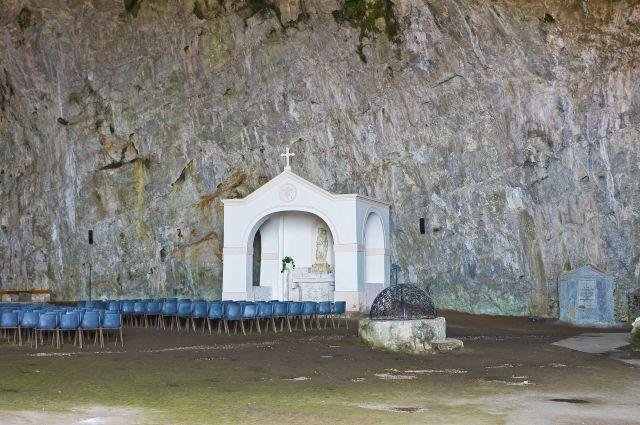 Il Santuario della Madonna della Grotta