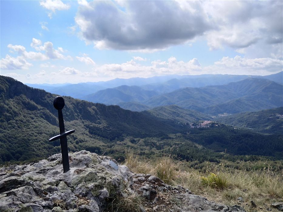 Monte Gifarco: la spada nella roccia