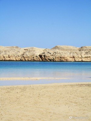 Il lago salato di Sharm el-Sheikh: i colori della natura