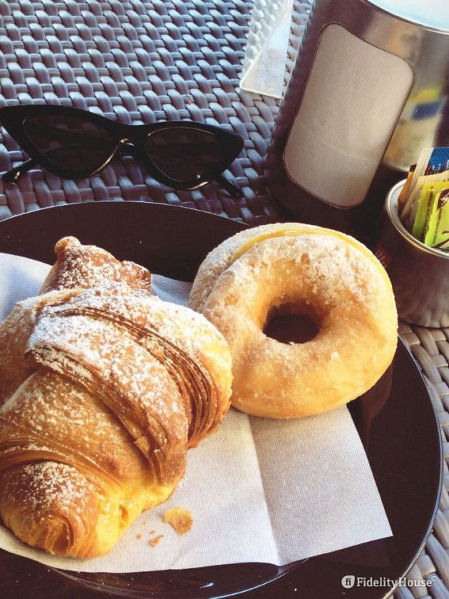 Dolce Colazione Del Lunedi Mattina Fidelity Foto