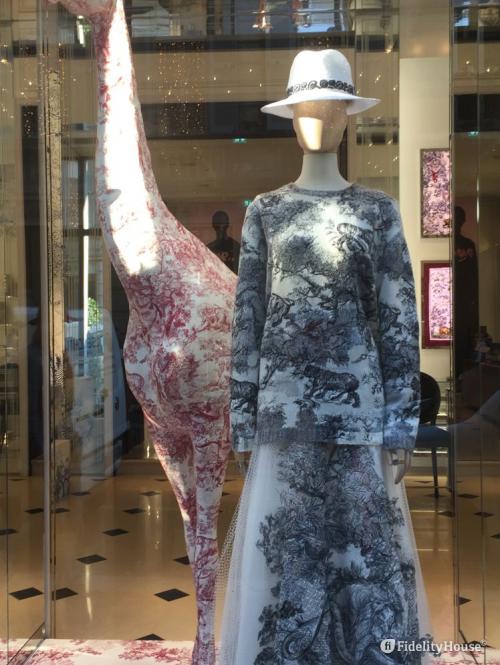 Vetrina natalizia di Dior