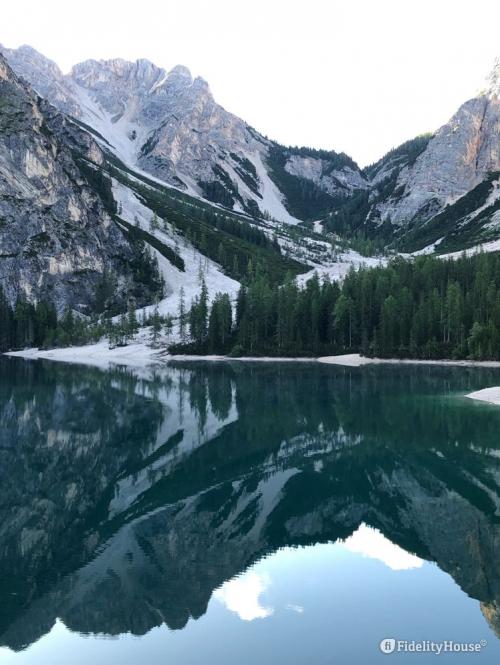 Lago di Braies al mattino